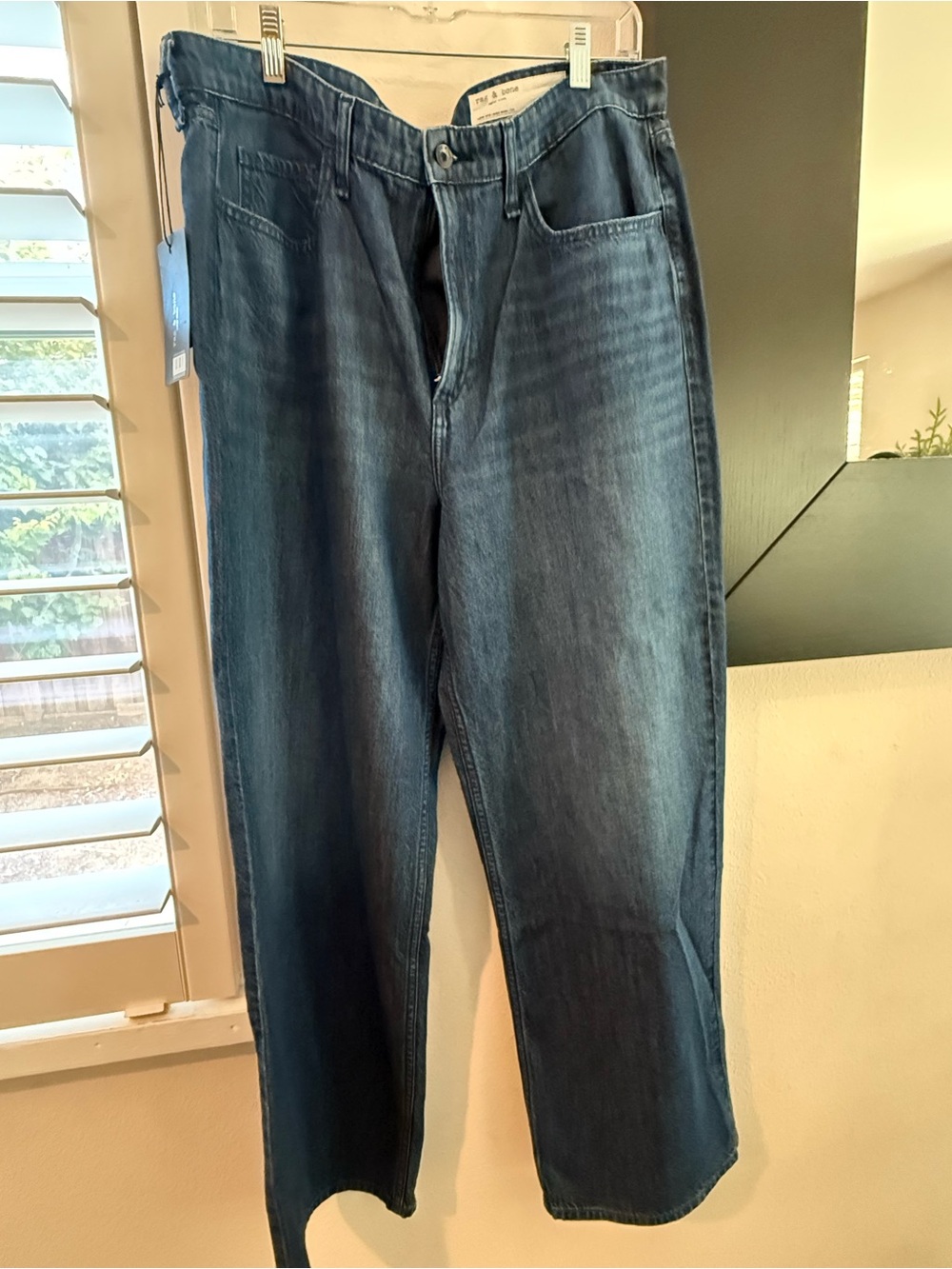 rag & bone Women's Straight Leg Jeans in Dark Blue